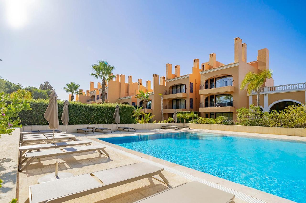 Al - Apartamento Vila Sol F5 T Quarteira Exteriör bild